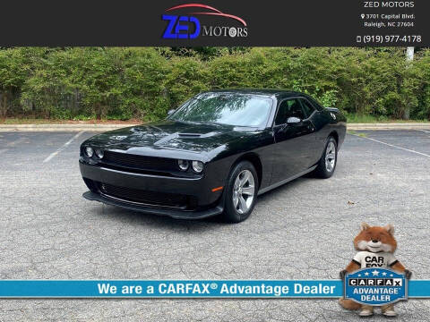 2018 Dodge Challenger SXT RWD photo