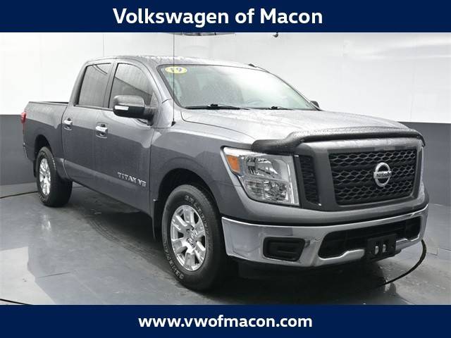 2019 Nissan Titan SV RWD photo