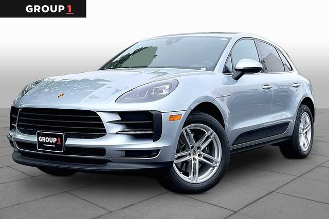 2019 Porsche Macan  AWD photo