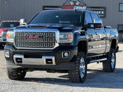 2019 GMC Sierra 2500HD Denali 4WD photo