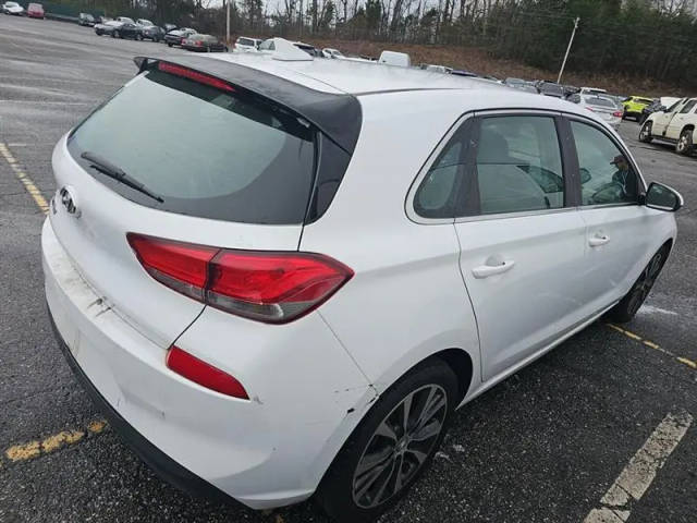 2019 Hyundai Elantra GT FWD photo