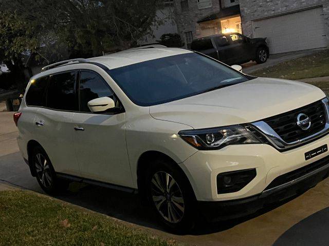 2019 Nissan Pathfinder S FWD photo