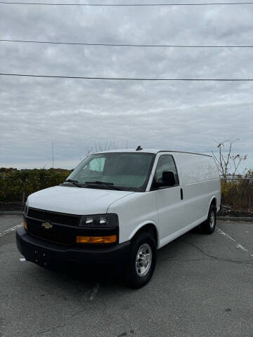 2019 Chevrolet Express Cargo  RWD photo