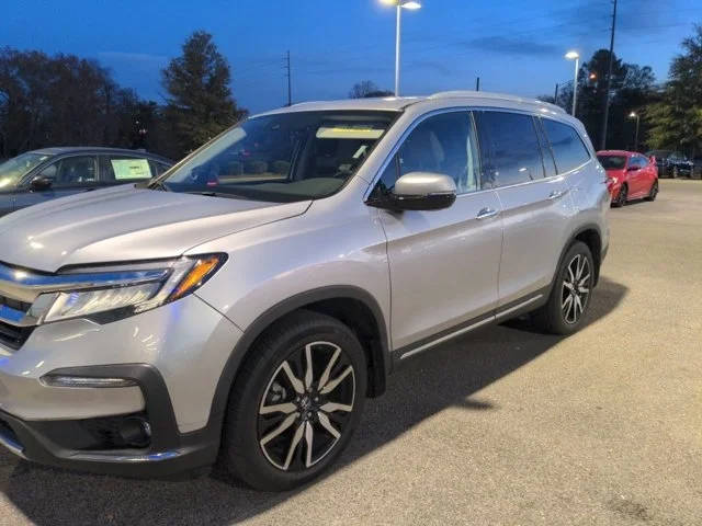 2019 Honda Pilot Elite AWD photo