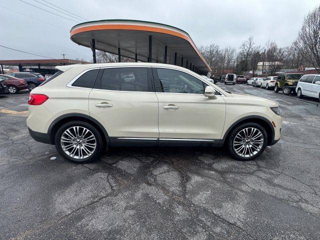 2016 Lincoln MKX Reserve FWD photo