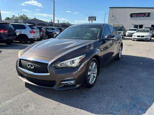 2015 Infiniti Q50 Premium RWD photo