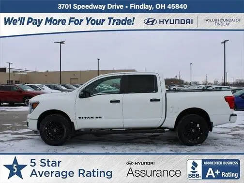2019 Nissan Titan SL 4WD photo