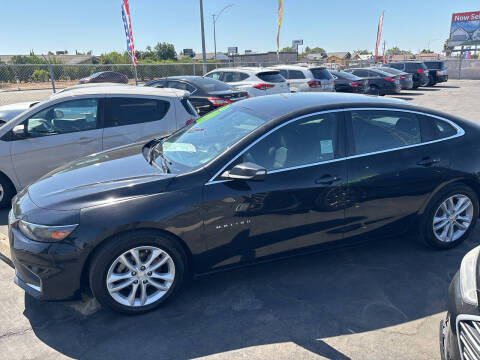 2017 Chevrolet Malibu LT FWD photo
