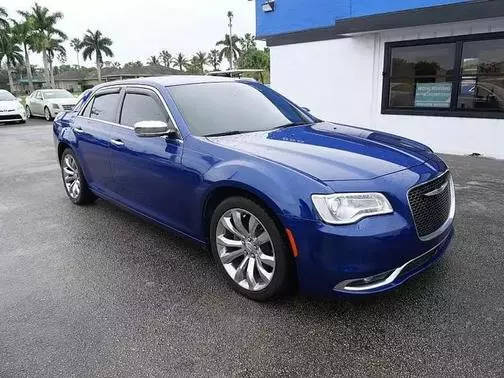 2019 Chrysler 300 Limited RWD photo