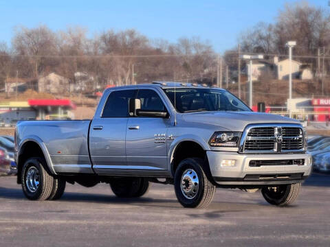 2018 Ram 3500 Laramie 4WD photo