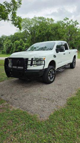 2019 Nissan Titan XD PRO-4X 4WD photo