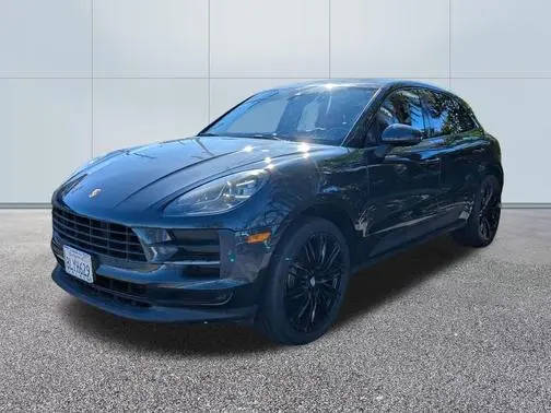 2019 Porsche Macan  AWD photo