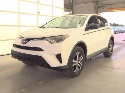 2018 Toyota RAV4 LE FWD photo