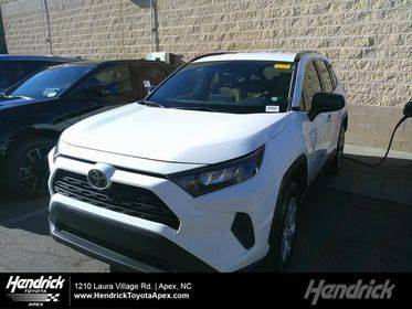 2019 Toyota RAV4 LE FWD photo