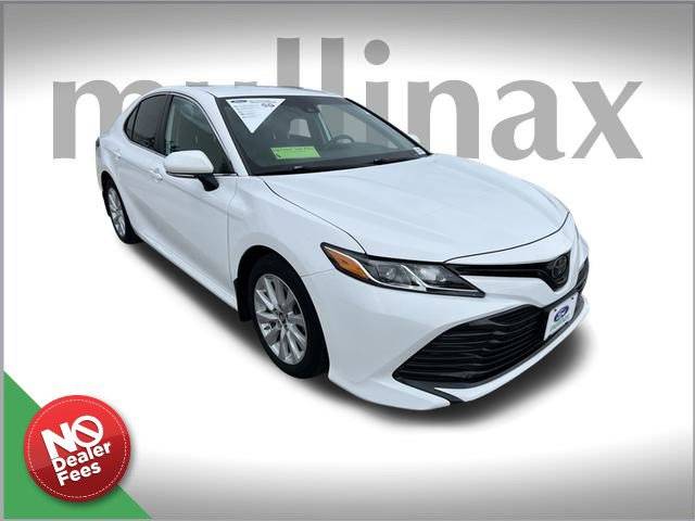 2019 Toyota Camry LE FWD photo