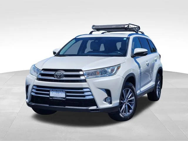 2019 Toyota Highlander XLE AWD photo