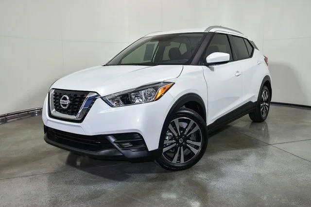 2019 Nissan Kicks SV FWD photo