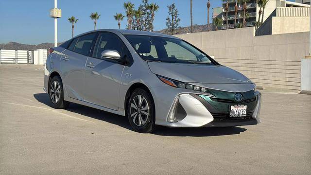 2019 Toyota Prius Prime Premium FWD photo