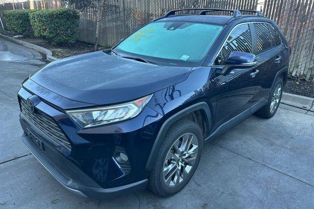 2019 Toyota RAV4 Limited FWD photo