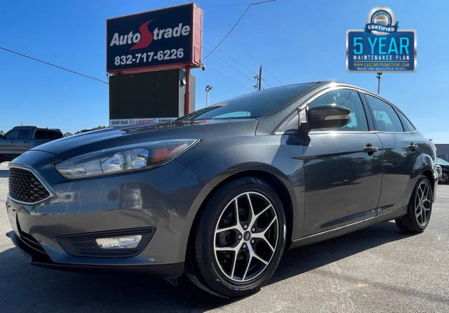 2017 Ford Focus SEL FWD photo