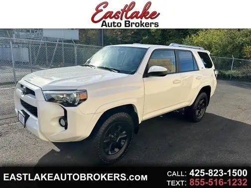 2018 Toyota 4Runner SR5 4WD photo