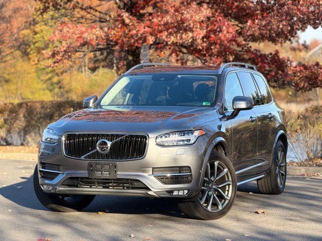 2019 Volvo XC90 Momentum AWD photo