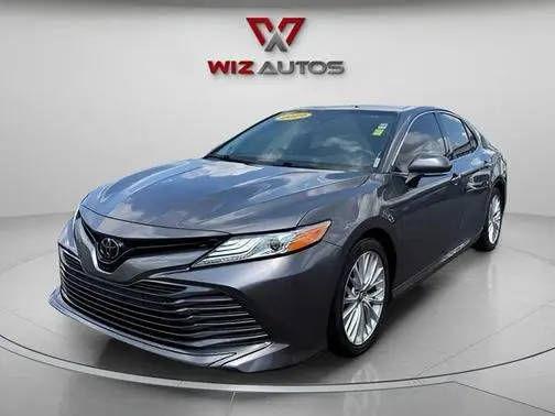 2019 Toyota Camry XLE FWD photo