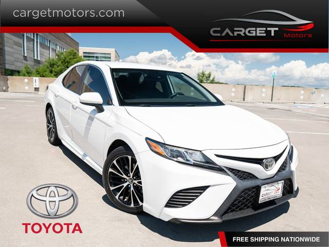 2019 Toyota Camry SE FWD photo