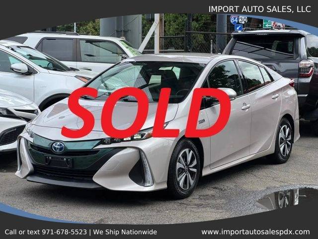 2019 Toyota Prius Prime Plus FWD photo