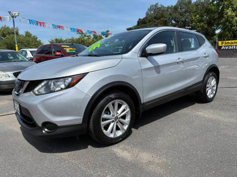2019 Nissan Rogue Sport S FWD photo