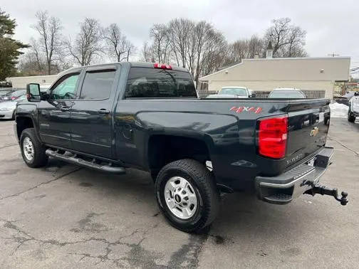 2019 Chevrolet Silverado 2500HD LT 4WD photo