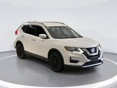 2017 Nissan Rogue SV FWD photo