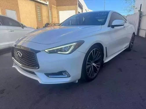 2018 Infiniti Q60 3.0t LUXE RWD photo