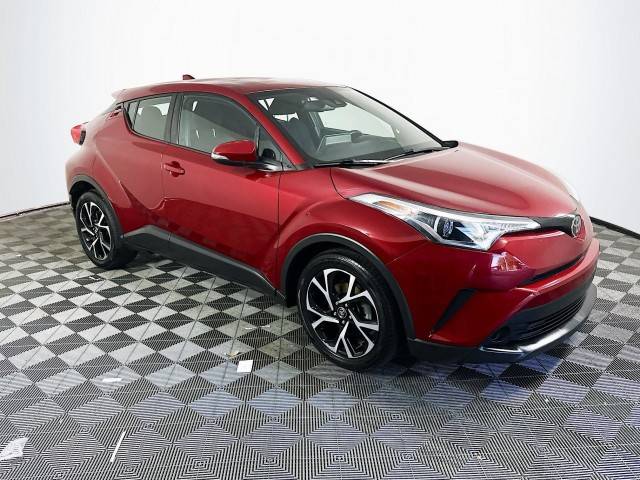 2019 Toyota C-HR XLE FWD photo