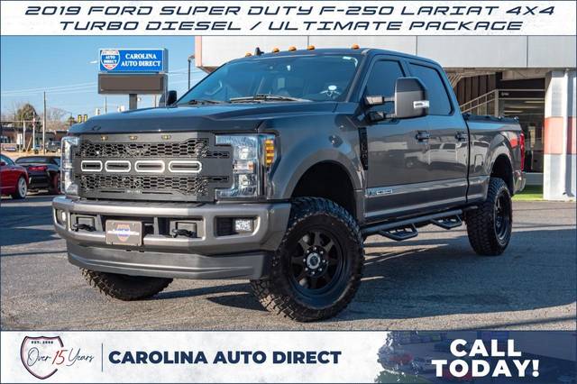 2019 Ford F-250 Super Duty LARIAT 4WD photo