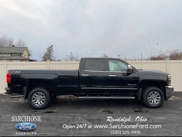 2019 Chevrolet Silverado 2500HD LTZ 4WD photo