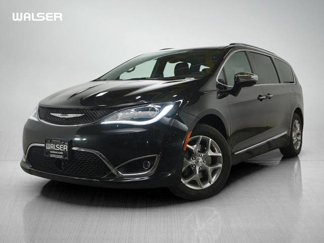2019 Chrysler Pacifica Minivan Limited FWD photo