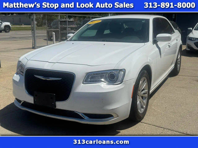 2019 Chrysler 300 Touring L RWD photo