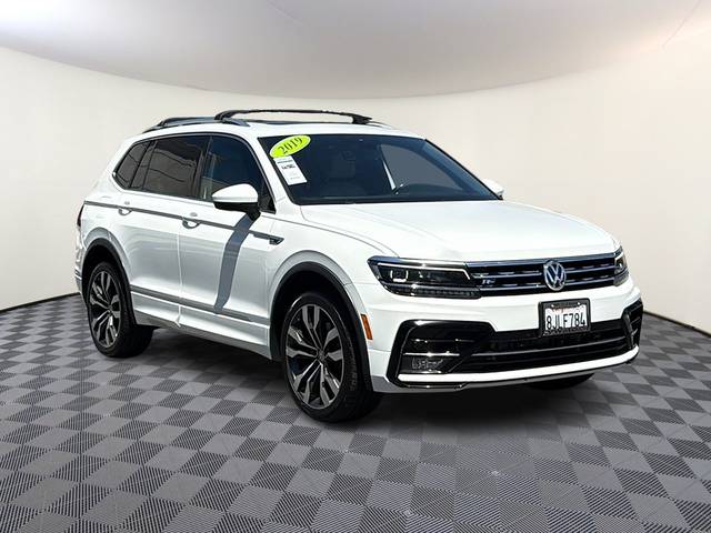 2019 Volkswagen Tiguan SEL Premium R-Line AWD photo