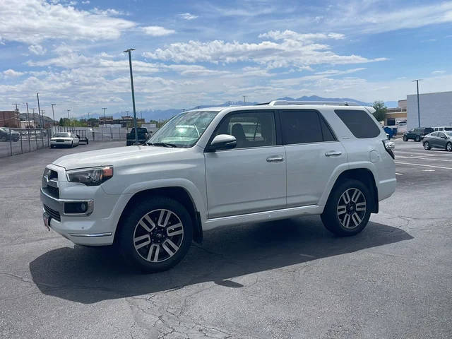 2019 Toyota 4Runner Limited 4WD photo