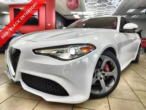 2019 Alfa Romeo Giulia Sport RWD photo