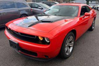 2018 Dodge Challenger SXT RWD photo