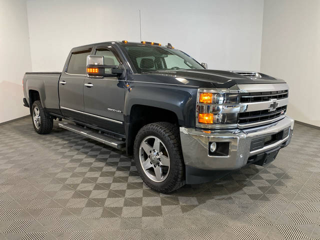 2019 Chevrolet Silverado 2500HD LTZ 4WD photo