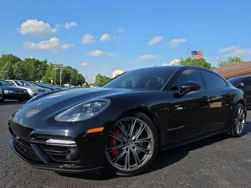 2018 Porsche Panamera Turbo AWD photo