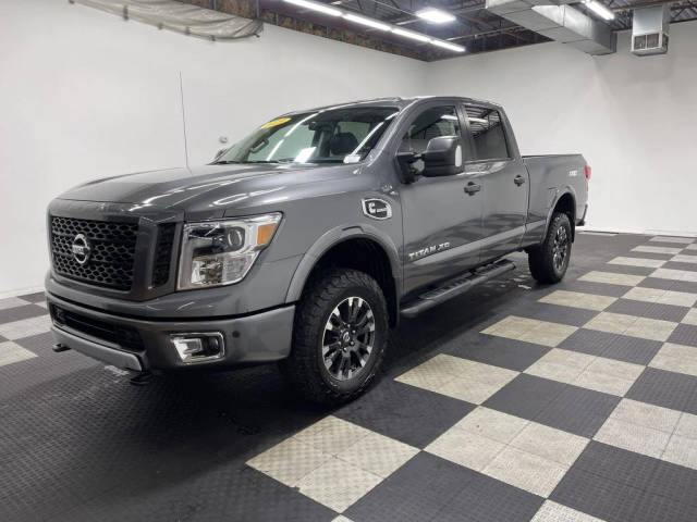 2019 Nissan Titan XD PRO-4X 4WD photo