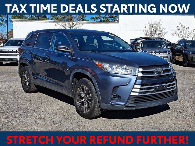 2019 Toyota Highlander LE FWD photo