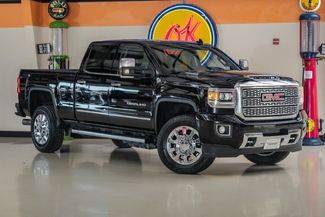 2019 GMC Sierra 2500HD Denali 4WD photo