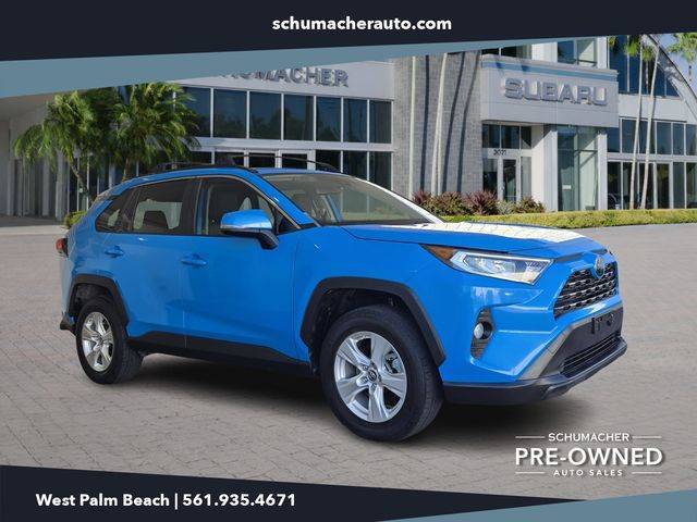 2019 Toyota RAV4 XLE FWD photo