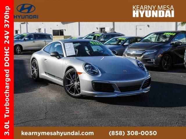 2019 Porsche 911 Carrera T RWD photo