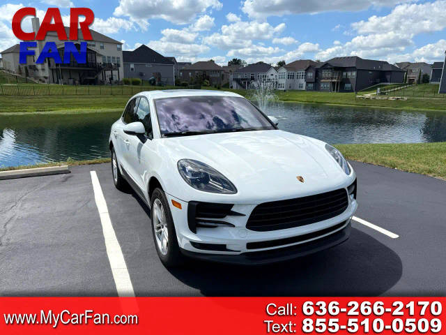 2019 Porsche Macan AWD photo